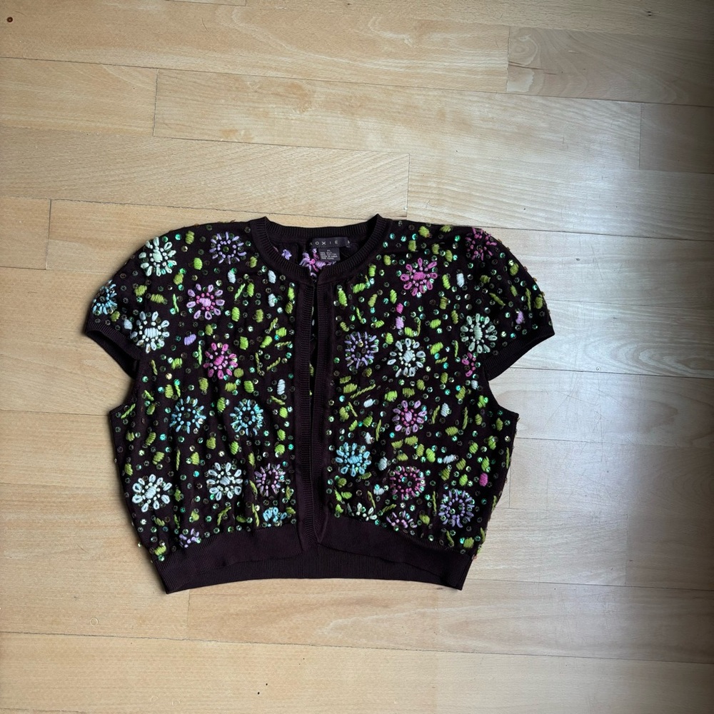 Roxie B Embelished Floral Cropped Sweater XL.